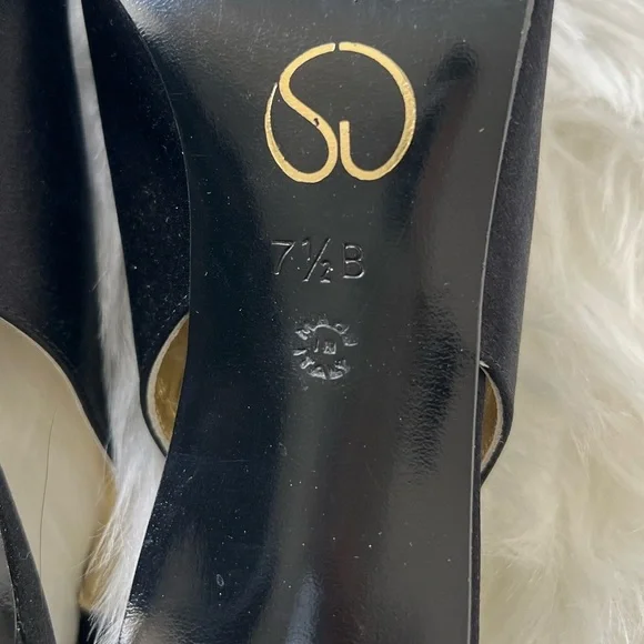 St.John sling back woman’s pumps size 7.5 color black made in Italy - Picture 7 of 9